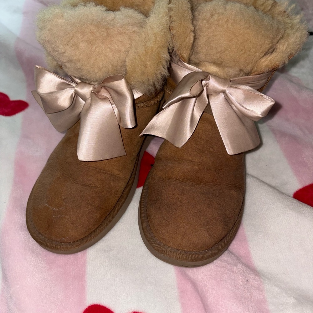 Cozy Brown Ugg Boots Perfect for Fall